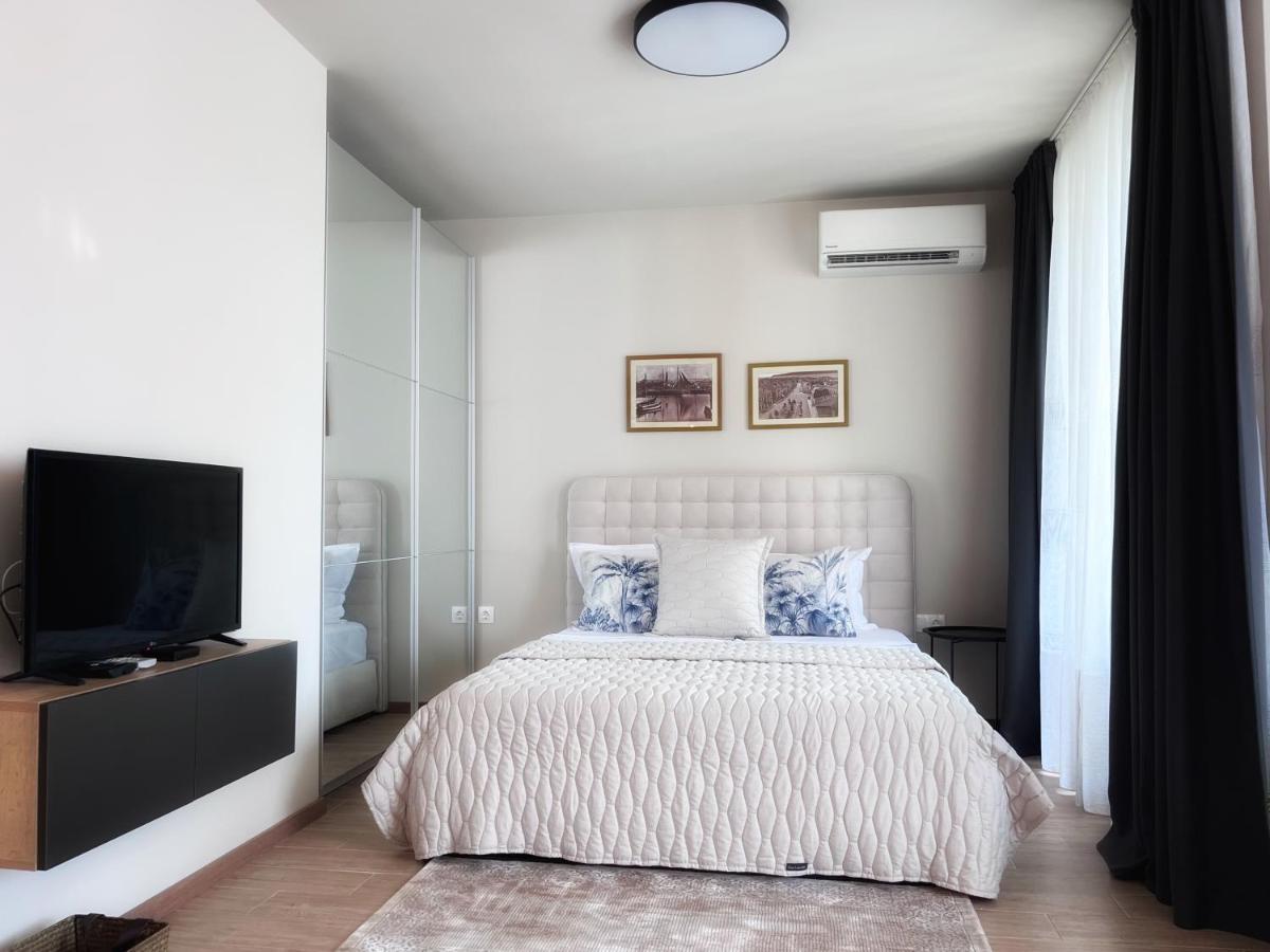 Azur Alegria Studio - Free Parking & Pool Saints Constantine and Helena Bagian luar foto