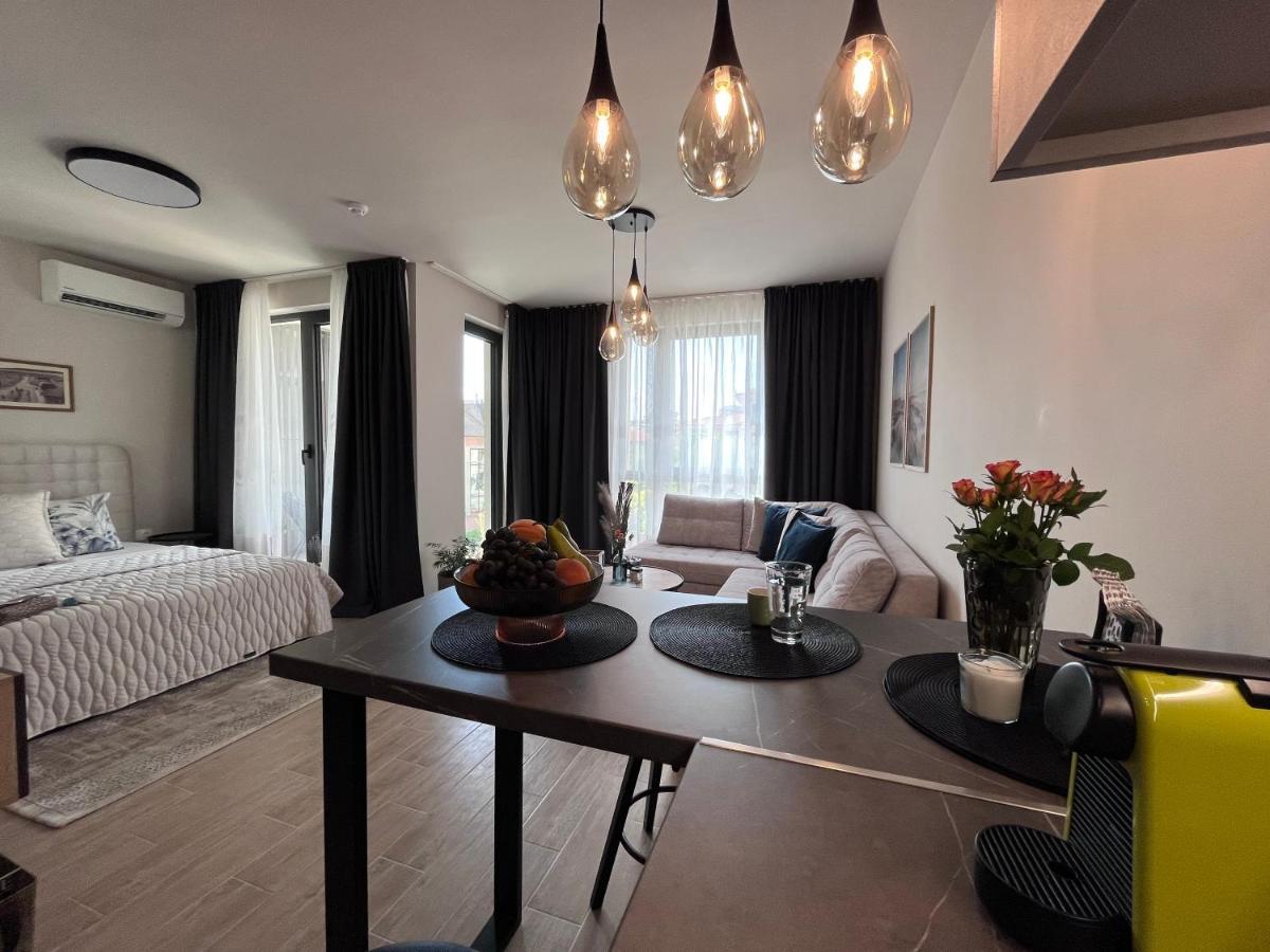 Azur Alegria Studio - Free Parking & Pool Saints Constantine and Helena Bagian luar foto